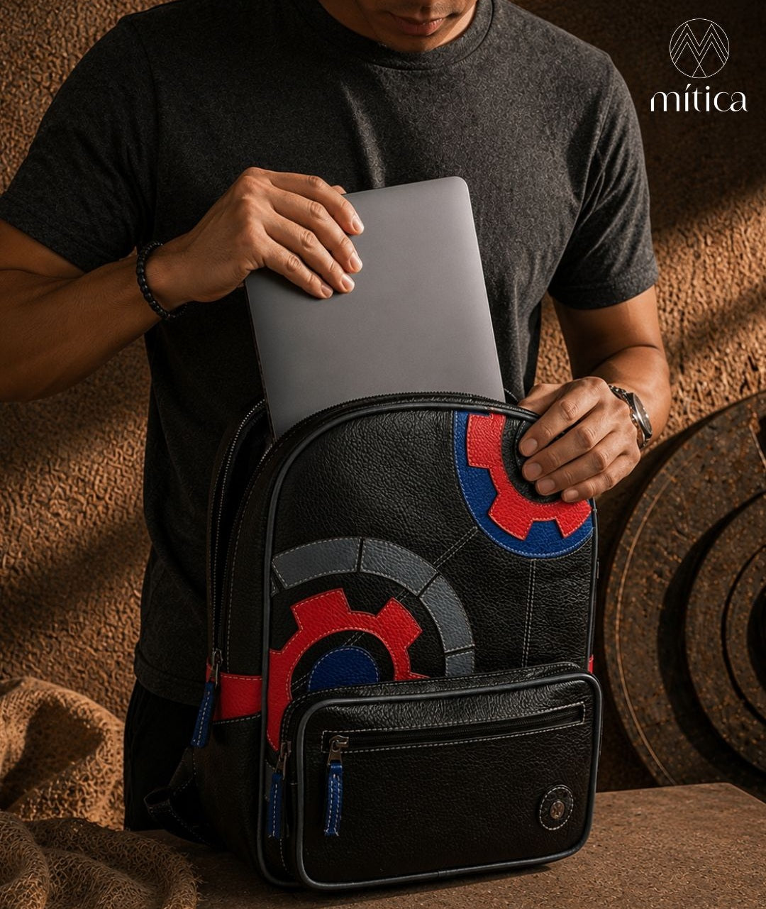 Mitica - Colección Entre Galaxias - Mochila Hangar